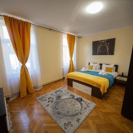 Happy Mood Apartment 5 Brasov Ngoại thất bức ảnh
