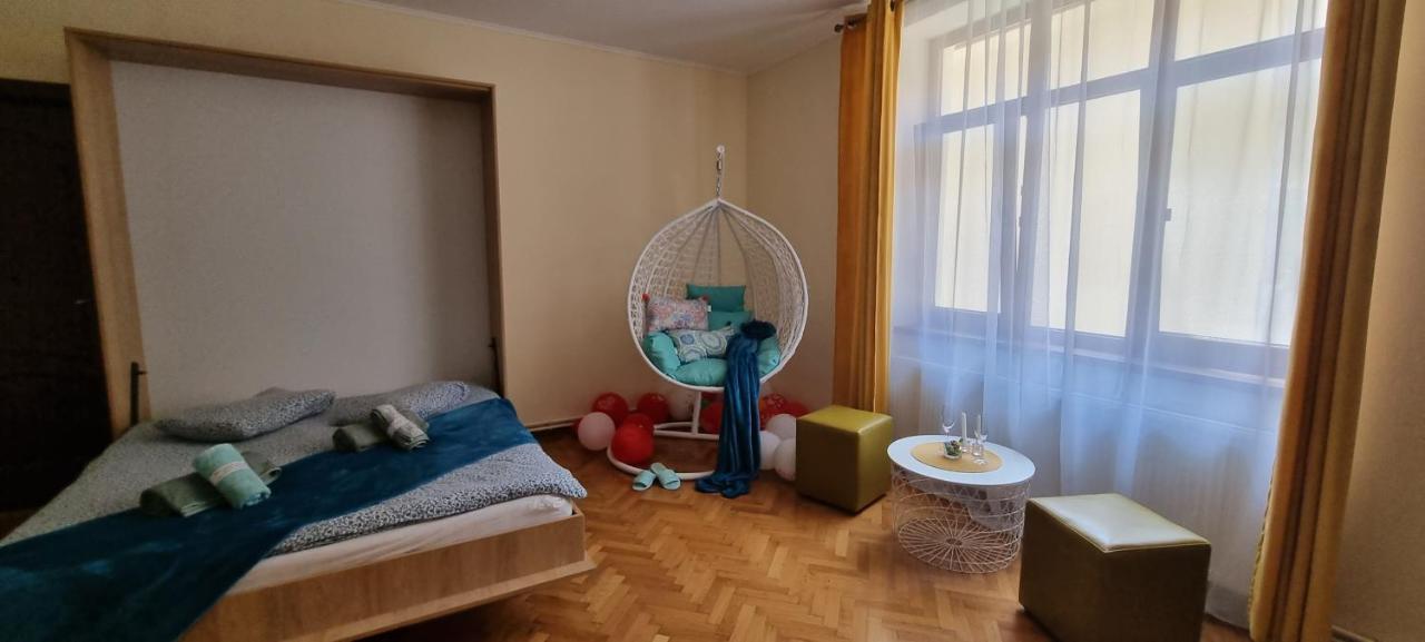Happy Mood Apartment 5 Brasov Ngoại thất bức ảnh