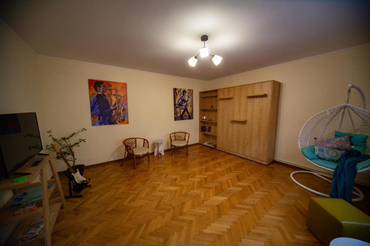 Happy Mood Apartment 5 Brasov Ngoại thất bức ảnh