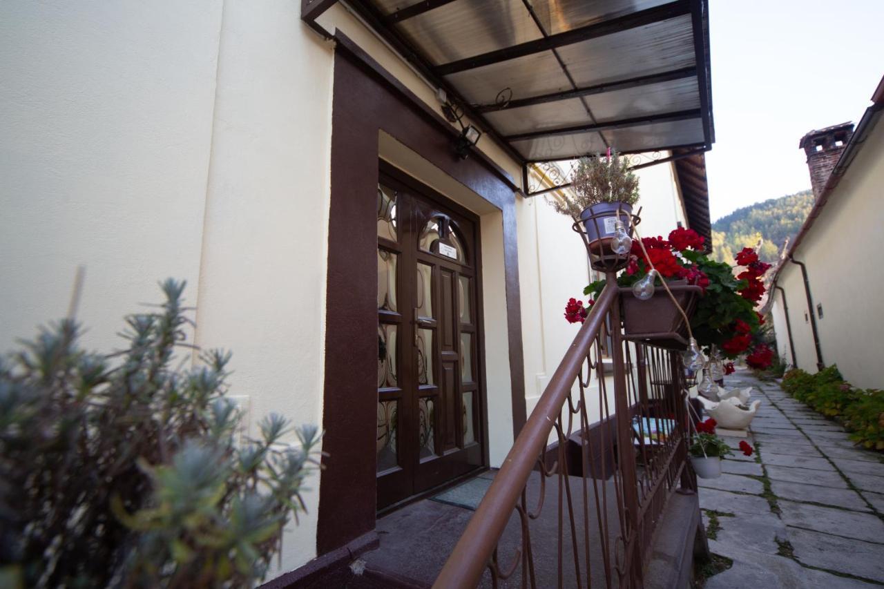 Happy Mood Apartment 5 Brasov Ngoại thất bức ảnh